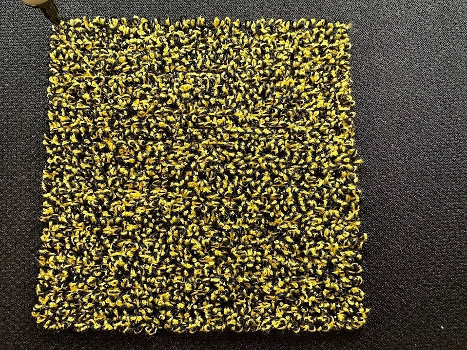 Square conductive chenille electrode in gold thread